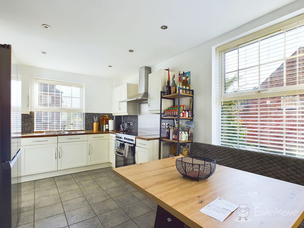 Additional image 4 of 4 bed detached house for saleWoodland View, Hyde SK14