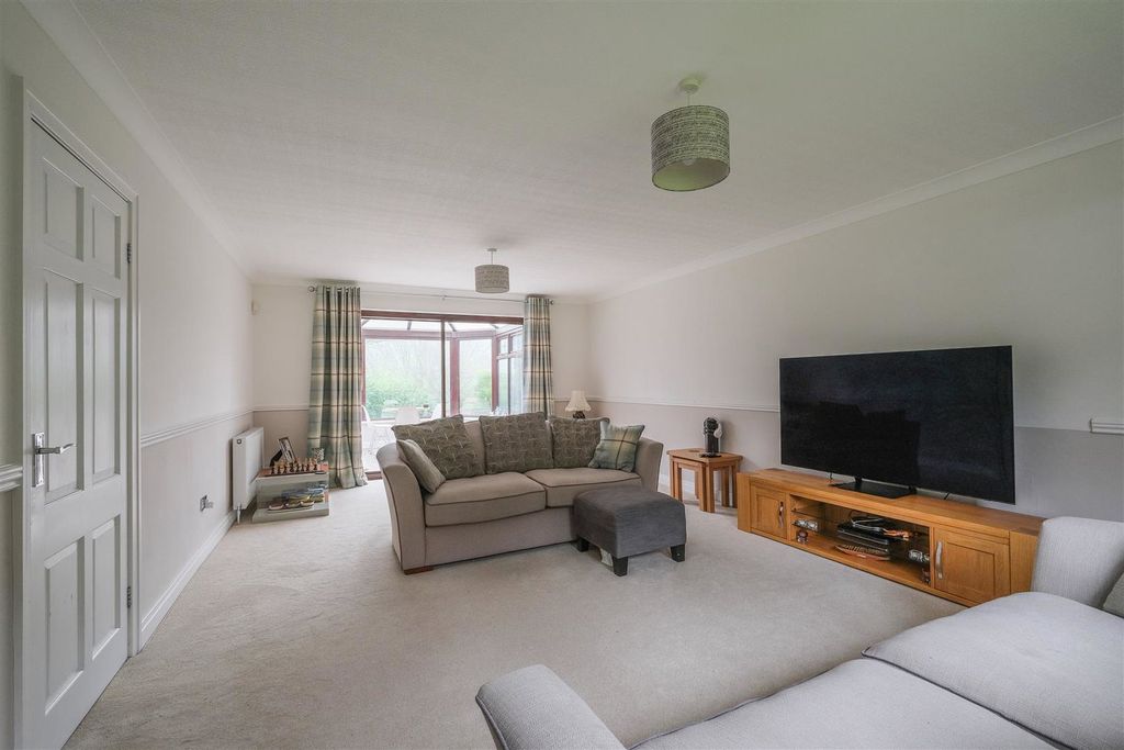 Additional image 5 of 4 bed detached house for salePrince Wood Lane, Huddersfield HD2