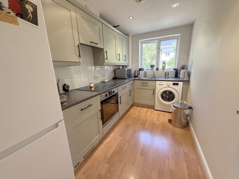 Additional image 2 of 2 bed flat for saleOvaltine Court, Ovaltine Drive, Kings Langley WD4