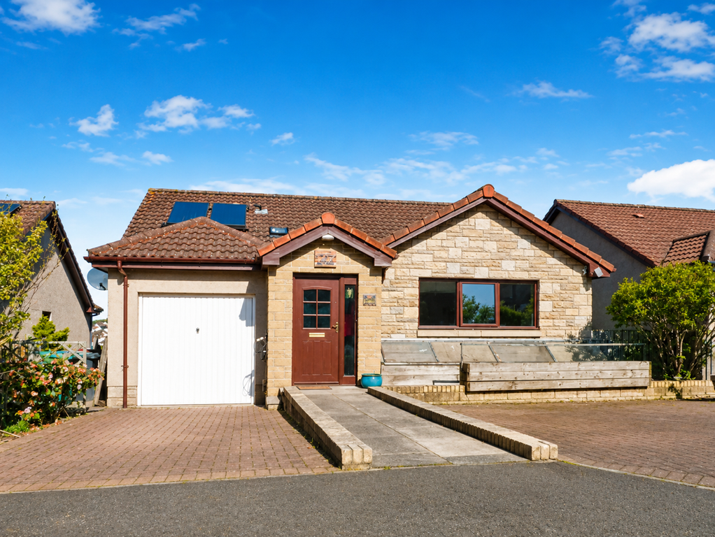 5 bed detached house for saleJames Miller Road, Rosyth KY11