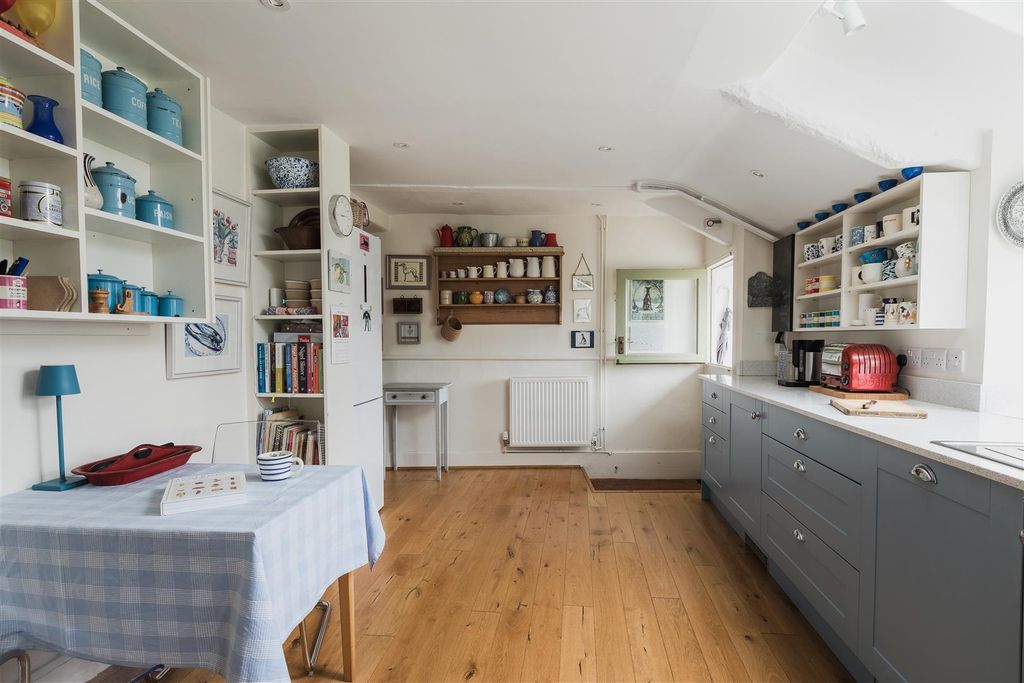 Additional image 5 of 4 bed semi-detached house for saleEast Street, Ilminster TA19