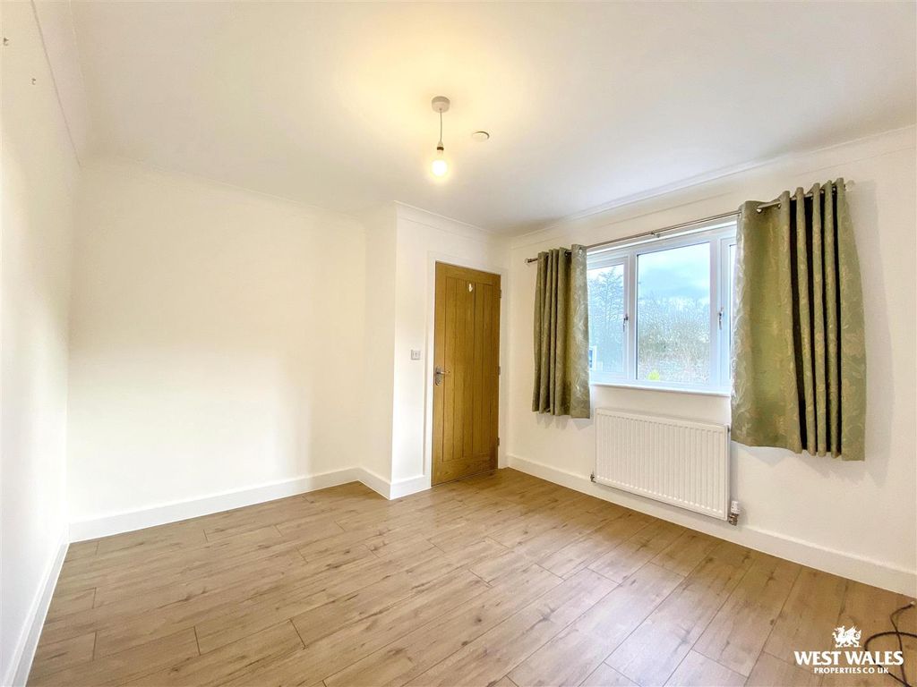 Additional image 10 of 3 bed detached bungalow for saleLlys Y Felin, Kidwelly SA17