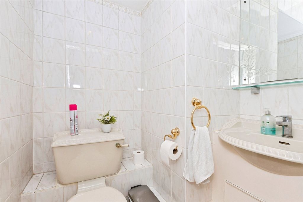 Additional image 11 of 5 bed end terrace house for saleTomswood Hill, Ilford IG6