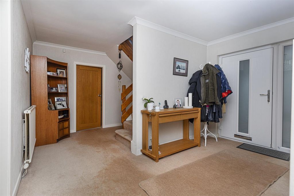 Additional image 5 of 5 bed detached house for saleThe Ghyll, Fixby, Huddersfield HD2