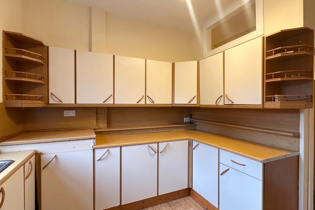 Additional image 7 of 1 bed flat for saleHigh Street, Kirkcaldy, Kirkcaldy KY1