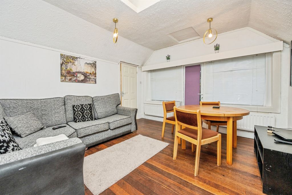 Additional image 16 of 6 bed detached house for saleHillgrove Crescent, Kidderminster DY10