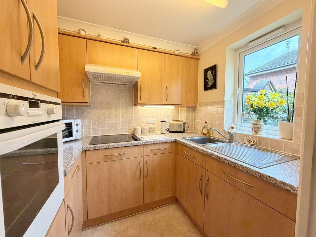 Additional image 6 of Serviced flat for saleGarside Street, Hyde SK14