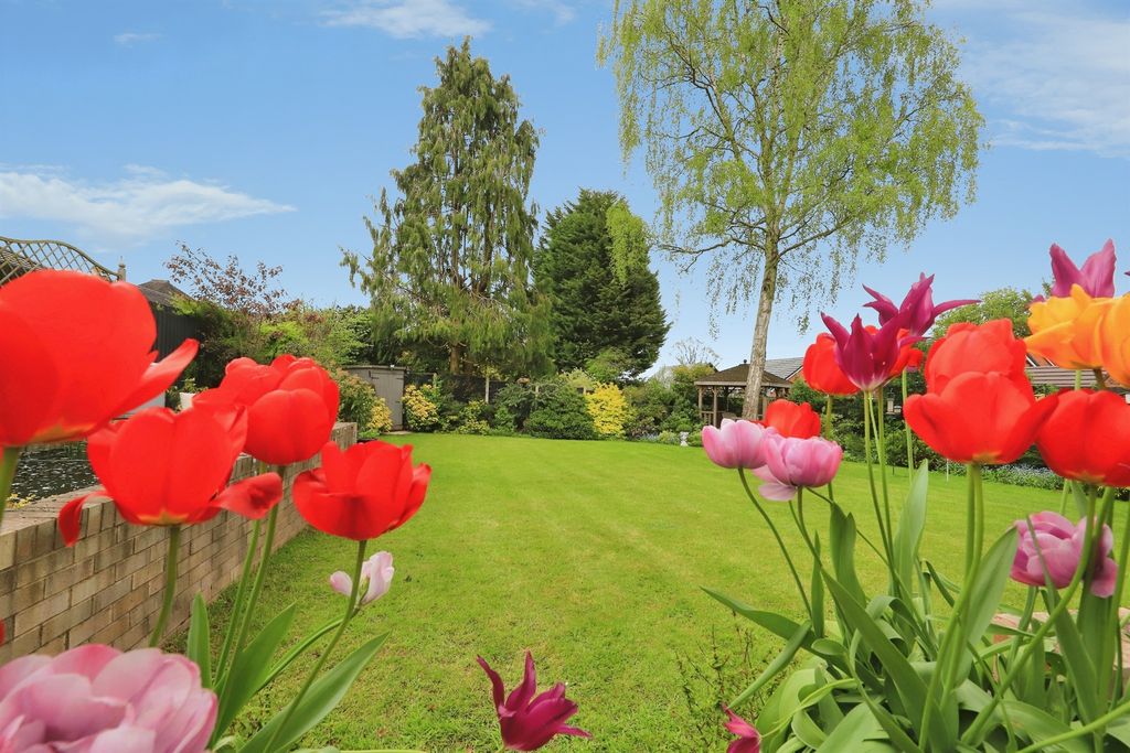 Additional image 4 of 3 bed detached house for saleSutton Park Road, Kidderminster DY11
