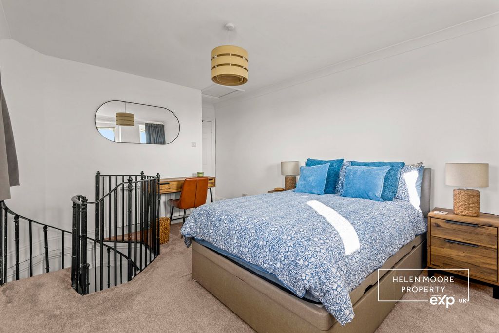 Additional image 9 of 3 bed penthouse for saleTremarran Court, Crescent Road, Ivybridge, Devon PL21
