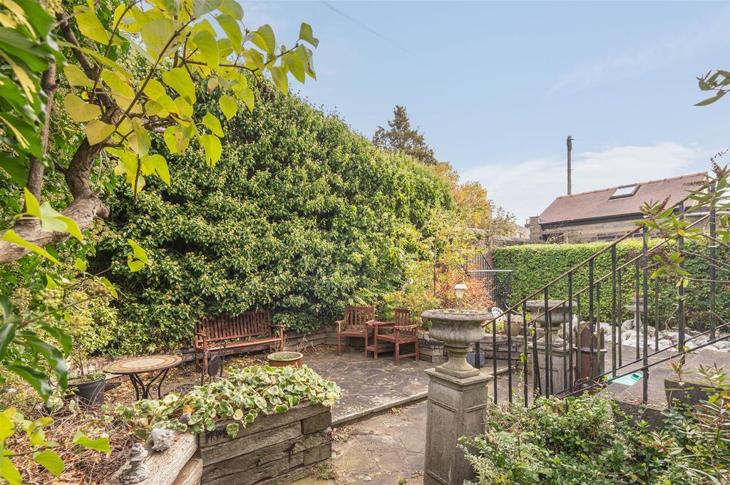 Additional image 55 of 6 bed semi-detached house for salePark Drive, Huddersfield HD1