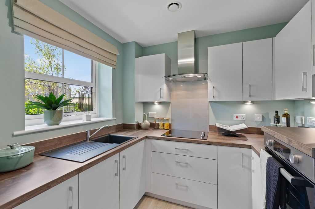Additional image 2 of 2 bed flat for saleSummer Court, Burley In Wharfedale, Ilkley, West Yorkshire LS29