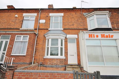 Knighton Fields Road East, Leicester LE2