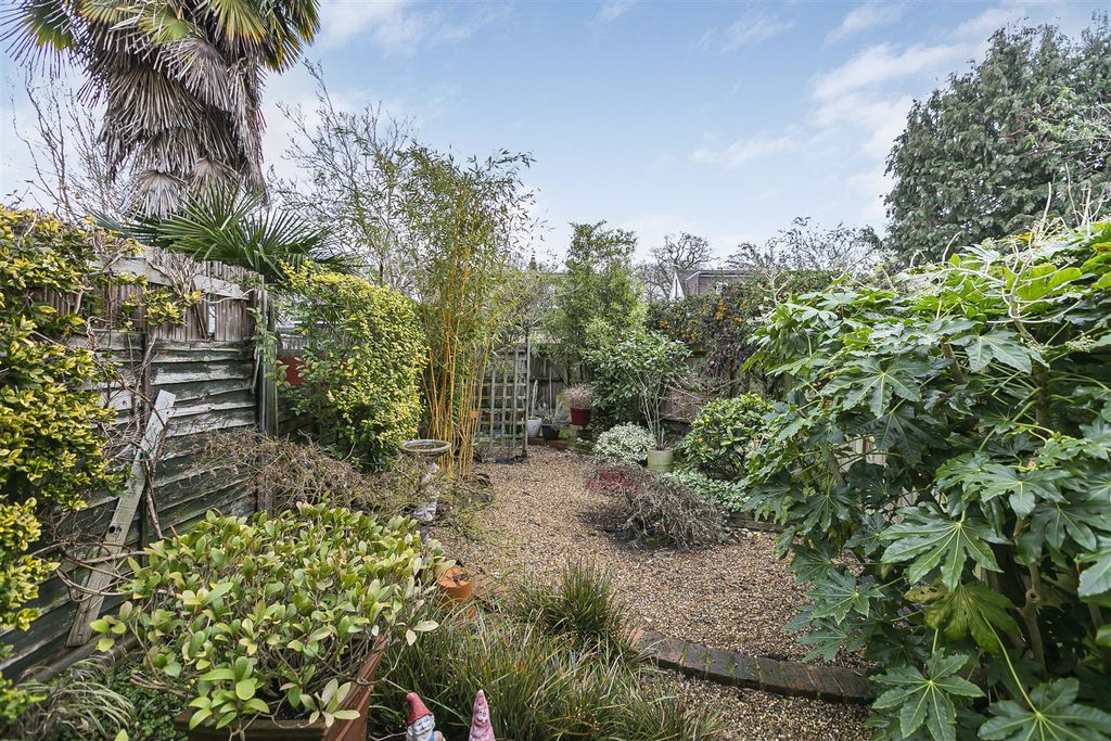 Additional image 26 of 4 bed town house for salePark Road, Kingston Upon Thames KT2