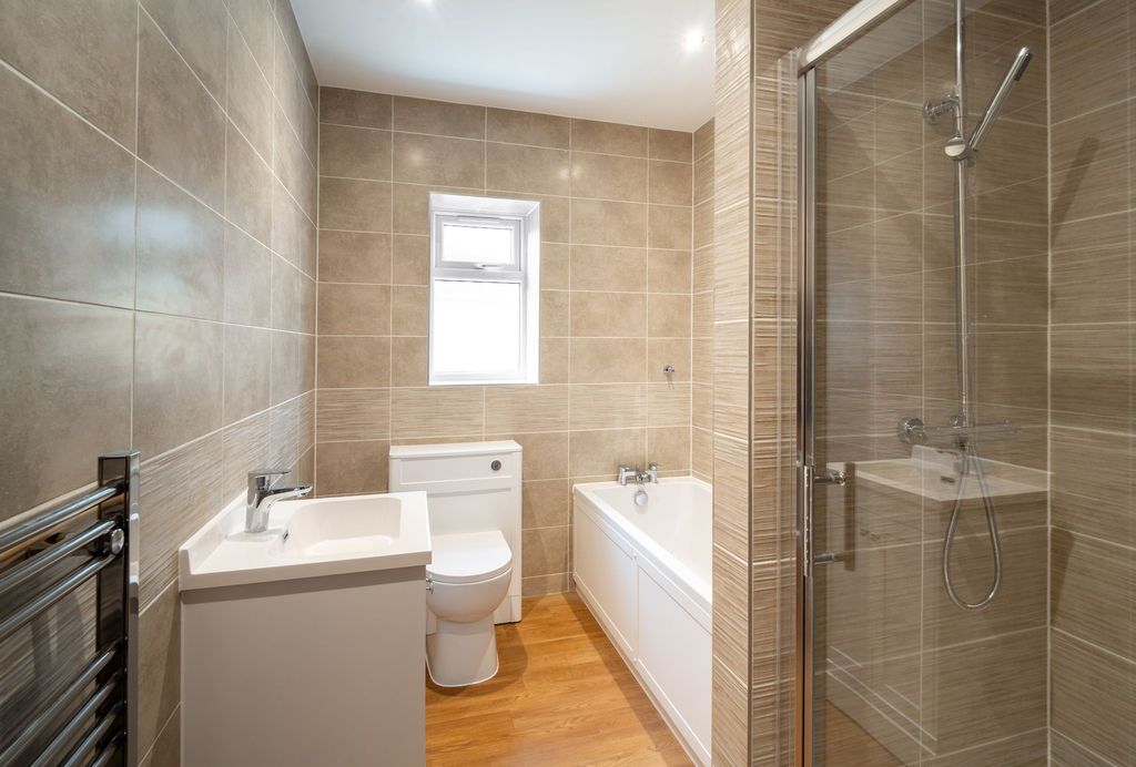 Additional image 10 of 3 bed detached bungalow for sale10-24 Llys Y Felin, Kidwelly SA17