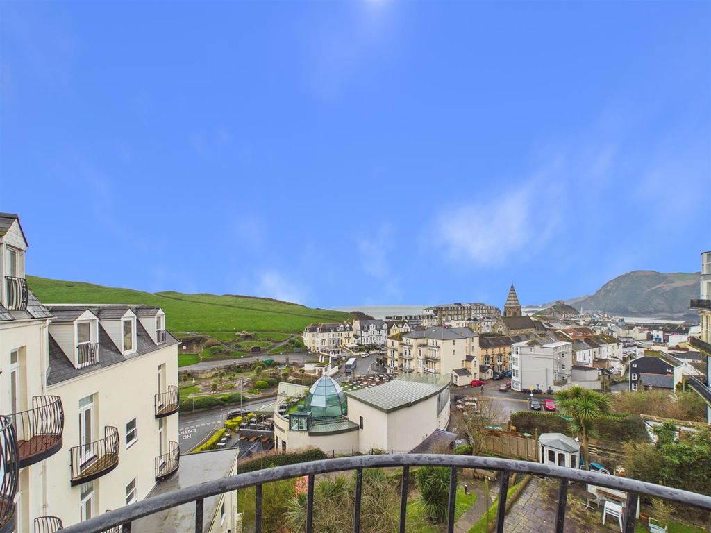 1 bed flat for saleSommers Crescent, Ilfracombe EX34