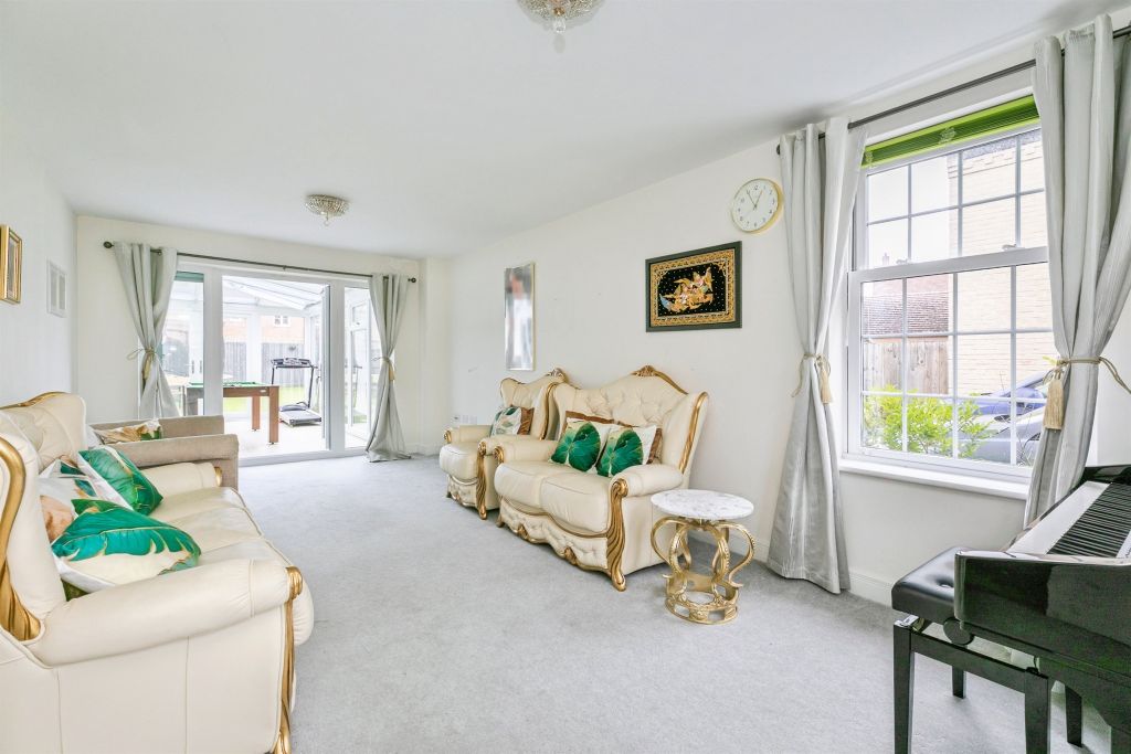 Additional image 3 of 5 bed detached house for saleCentral Avenue, Brampton, Huntingdon PE28