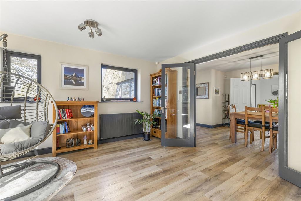 Additional image 8 of 5 bed property for saleOaklands, Westwood Drive, Ilkley LS29