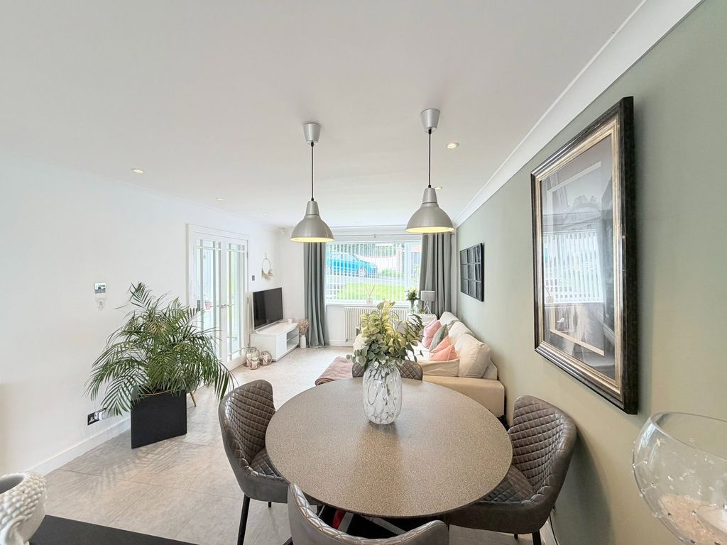 Additional image 6 of 3 bed town house for saleGrange Close, Hyde SK14