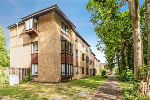 St. Pauls Court, Reading, Berkshire RG1