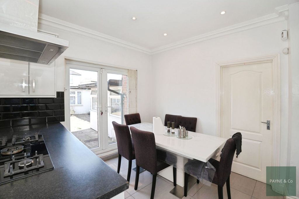 Additional image 7 of 5 bed terraced house for saleCavendish Gardens, Ilford IG1