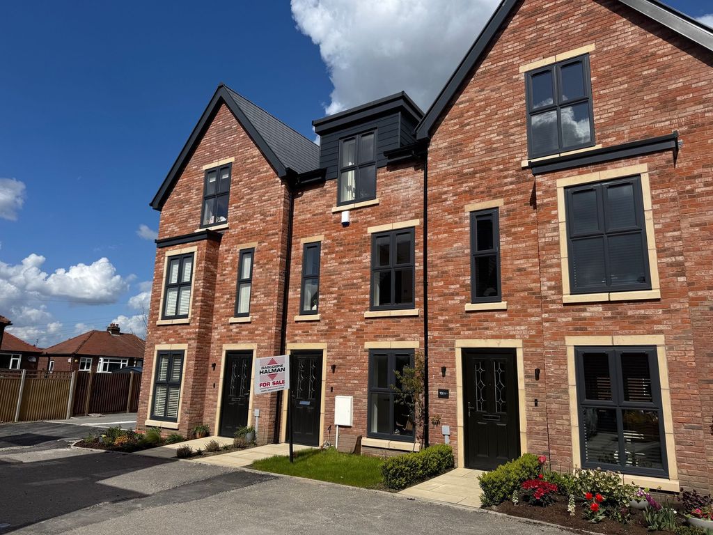 4 bed property for saleChurch Mead, Greater Manchester SK14