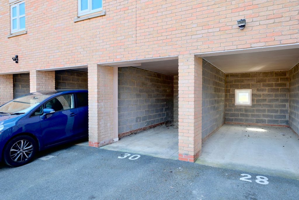 Additional image 8 of 2 bed flat for saleStokes Drive, Godmanchester, Huntingdon PE29