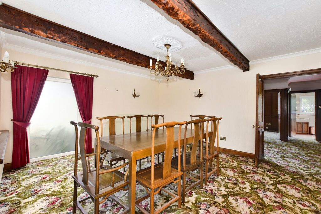 Additional image 3 of 7 bed semi-detached house for saleWarren Lodge, Iver Heath SL0