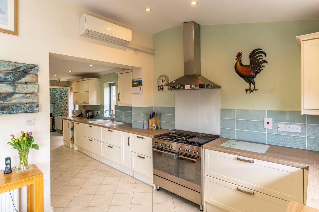 Additional image 5 of 4 bed detached house for saleThe Lea, Kidderminster DY11