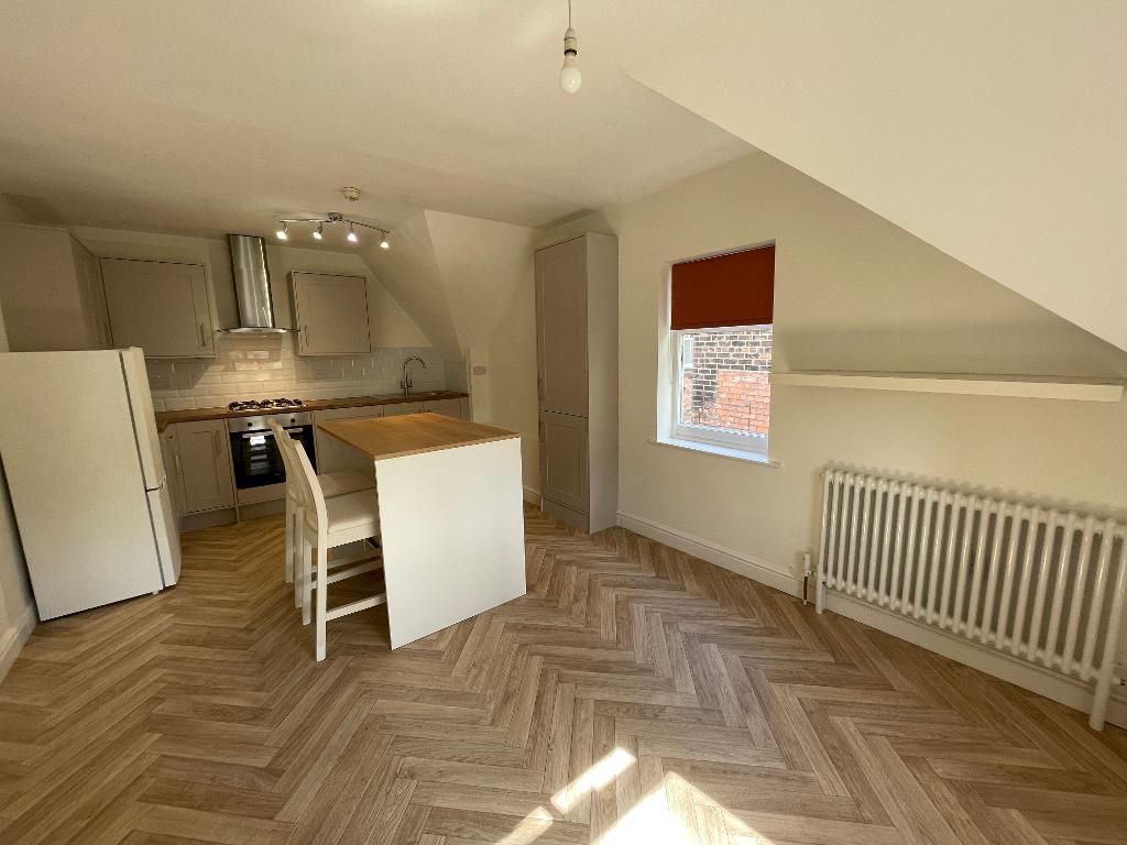 Additional image 6 of 2 bed flat for salePark Avenue, Hull HU5
