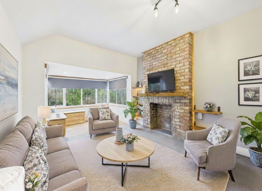Additional image 13 of 6 bed semi-detached house for saleNewland Park, Hull HU5