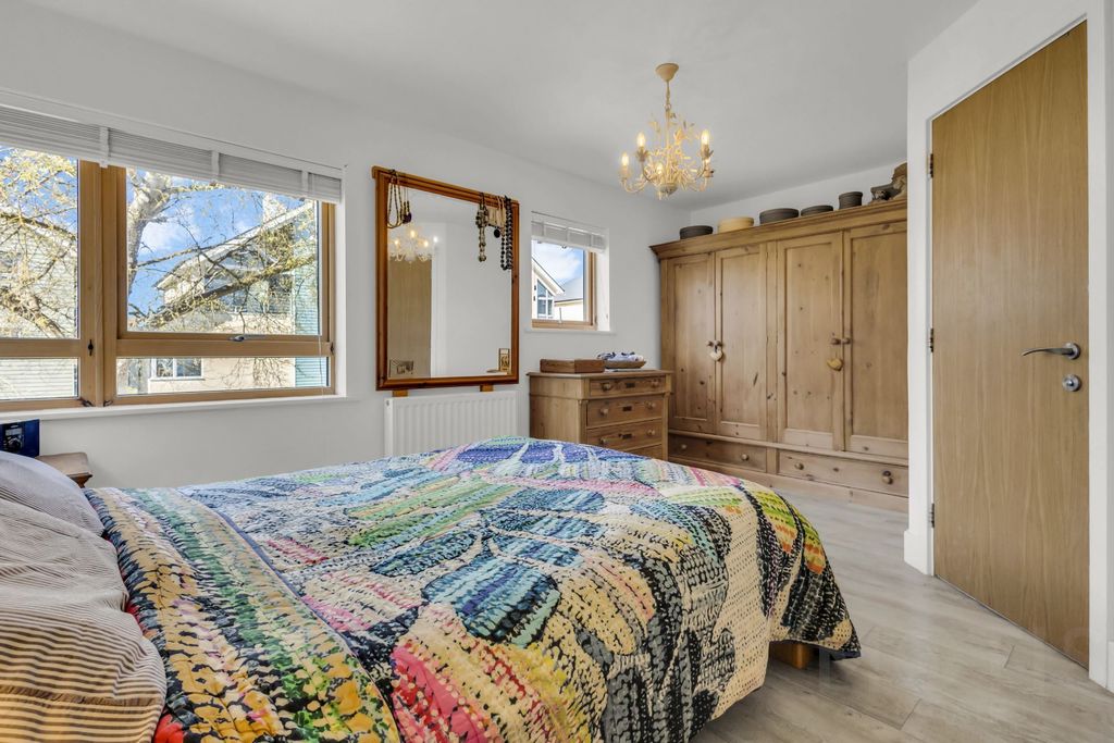 Additional image 10 of 3 bed semi-detached house for saleMoncrieff Gardens, Hythe CT21