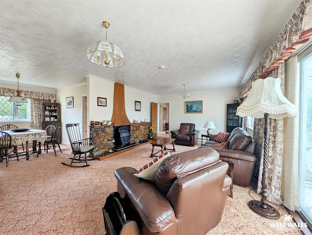 Additional image 5 of 3 bed detached bungalow for saleBanc Pendre, Kidwelly SA17
