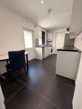 Tudor Road, Leicester LE3