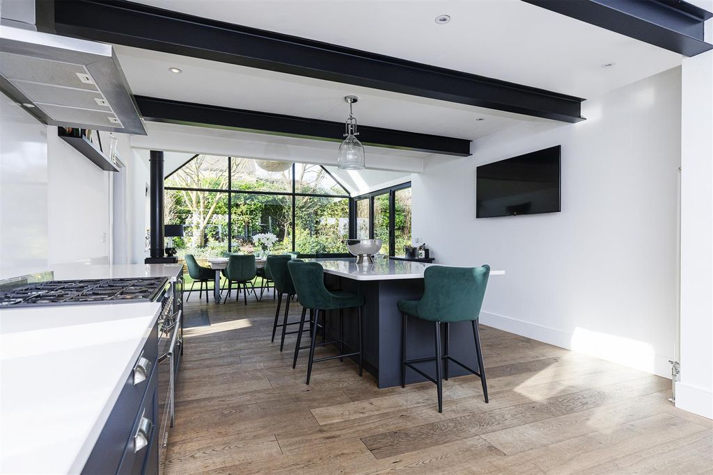 Additional image 9 of 4 bed detached house for saleOakfield Road, Birkby, Huddersfield HD2