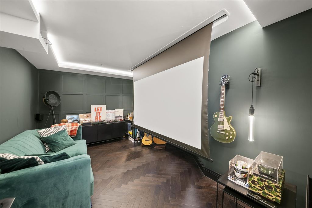 Additional image 15 of 4 bed detached house for salePotters Cross, Iver SL0