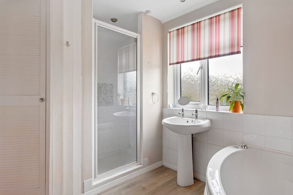 Additional image 12 of 3 bed semi-detached house for saleSarum Way, Hungerford RG17
