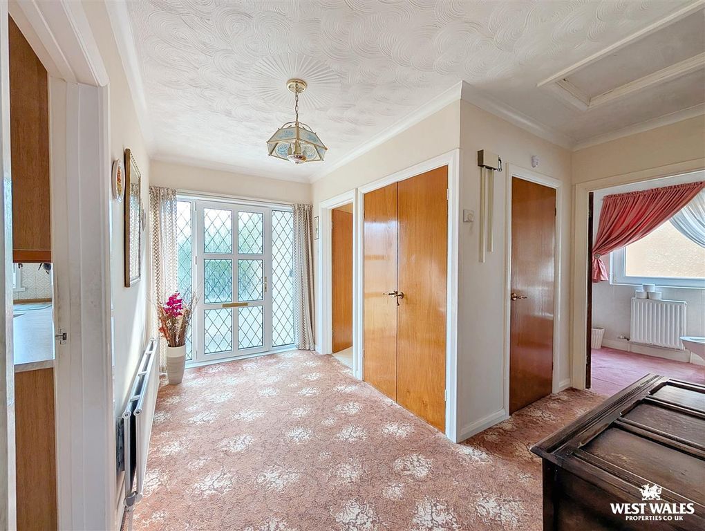 Additional image 11 of 3 bed detached bungalow for saleBanc Pendre, Kidwelly SA17