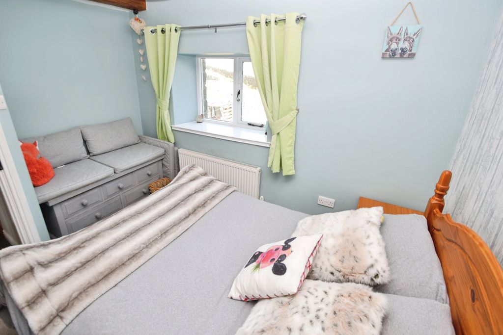 Additional image 23 of 4 bed barn conversion for saleBack Shaw Farm, Back Shaw Lane, Hainworth Shaw, Keighley BD21