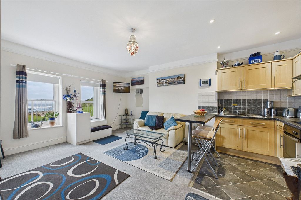 1 bed flat for saleWilder Road, Ilfracombe, Devon EX34 photo 3