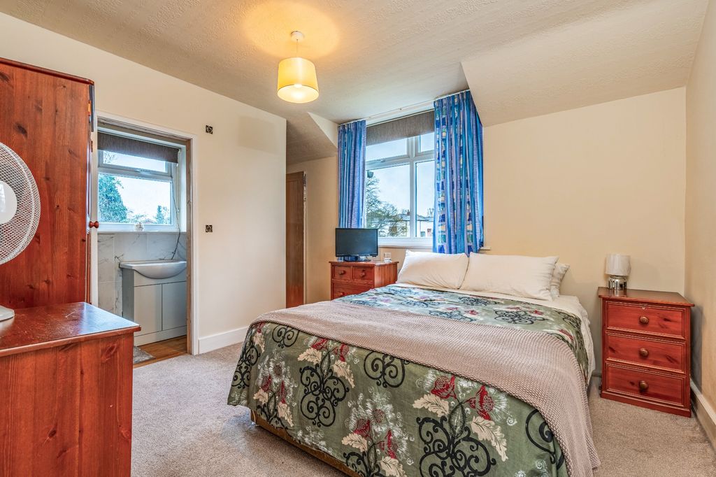 Additional image 6 of 8 bed detached house for saleLarches Road, Kidderminster DY11