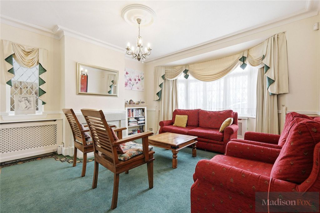Additional image 3 of 4 bed detached house for saleWoodford Avenue, Ilford IG2