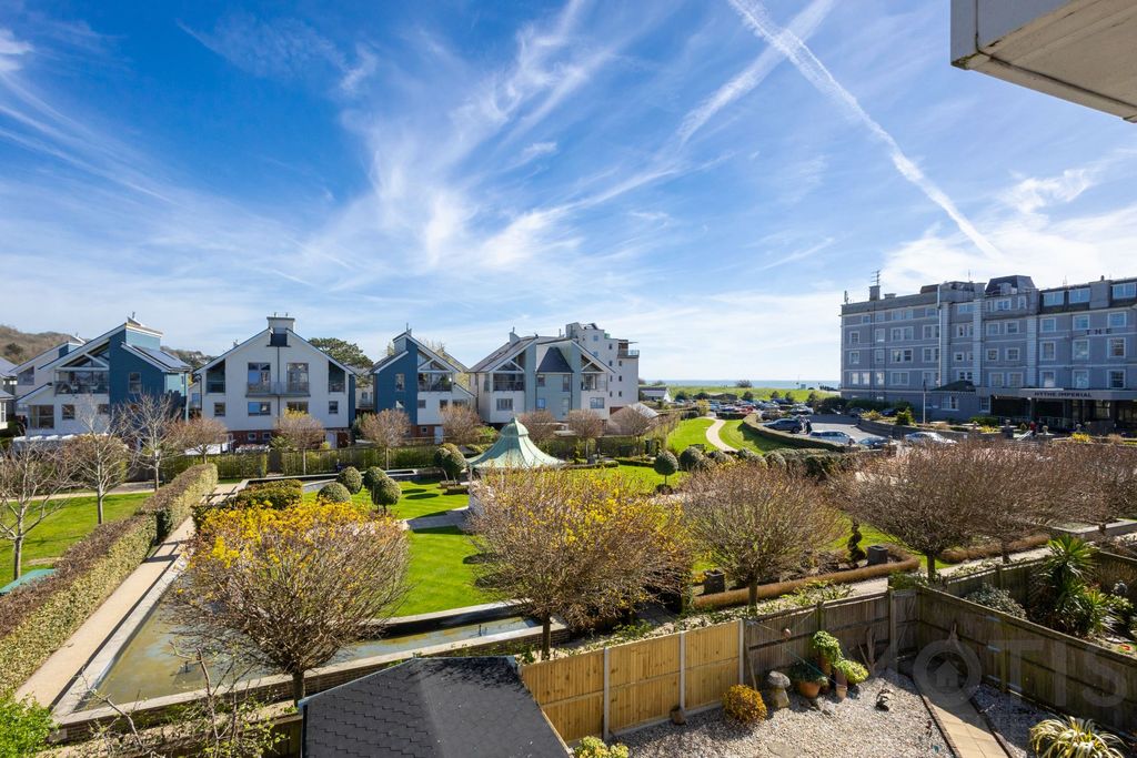 Additional image 4 of 3 bed semi-detached house for saleMoncrieff Gardens, Hythe CT21