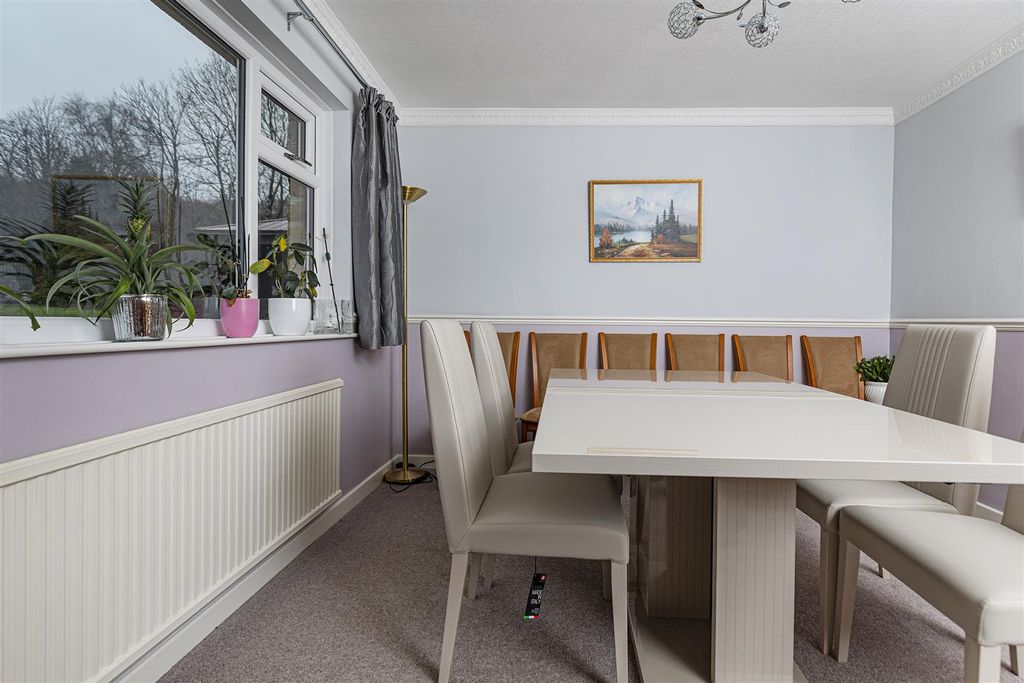 Additional image 18 of 5 bed detached house for saleThe Ghyll, Fixby, Huddersfield HD2