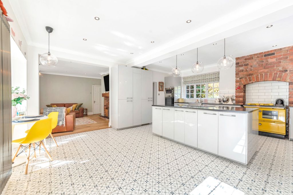 Additional image 2 of 5 bed detached house for saleDeansford Lane, Blakedown, Kidderminster DY10