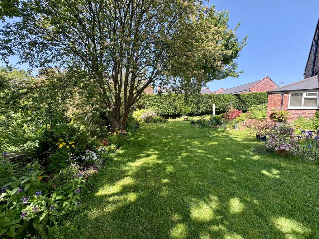 Additional image 35 of 8 bed detached house for saleSheffield Road, Godley, Tameside, Greater Manchester SK14