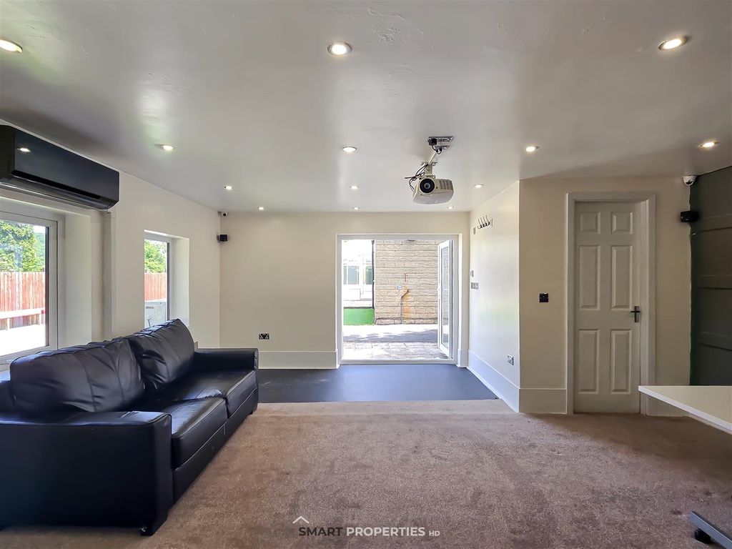 Additional image 63 of 5 bed detached house for saleGreenroyd Croft, Huddersfield HD2