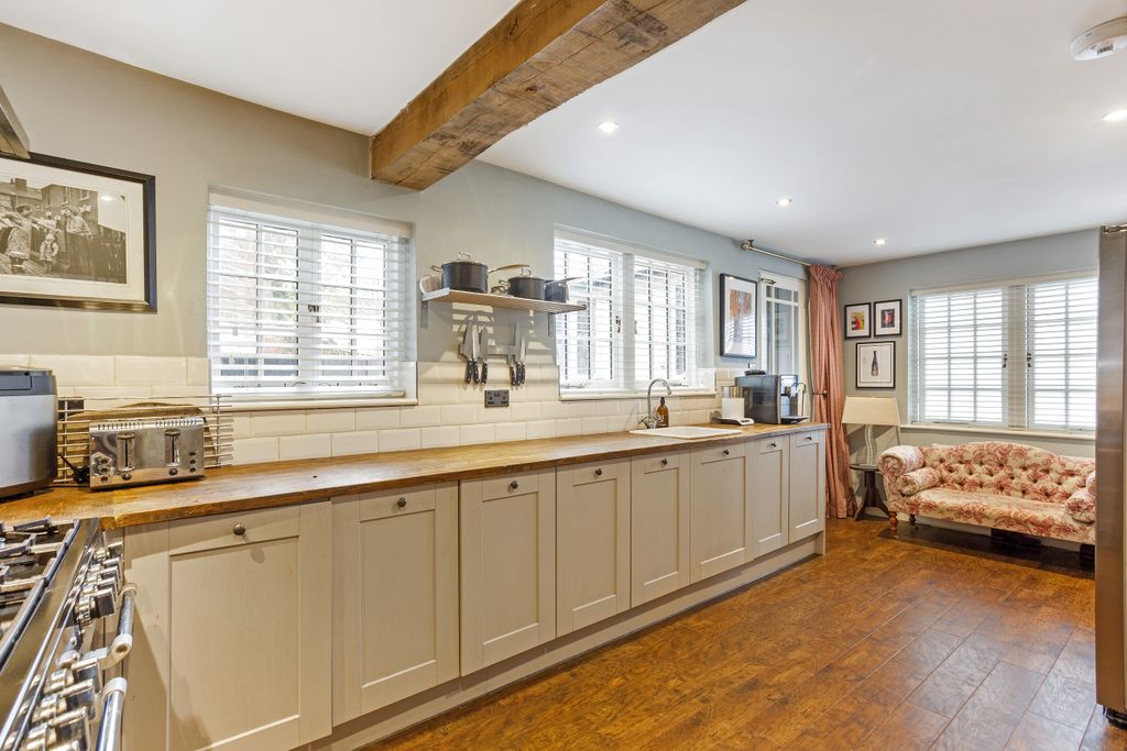 Additional image 2 of 2 bed cottage for saleCharnham Street, Hungerford RG17
