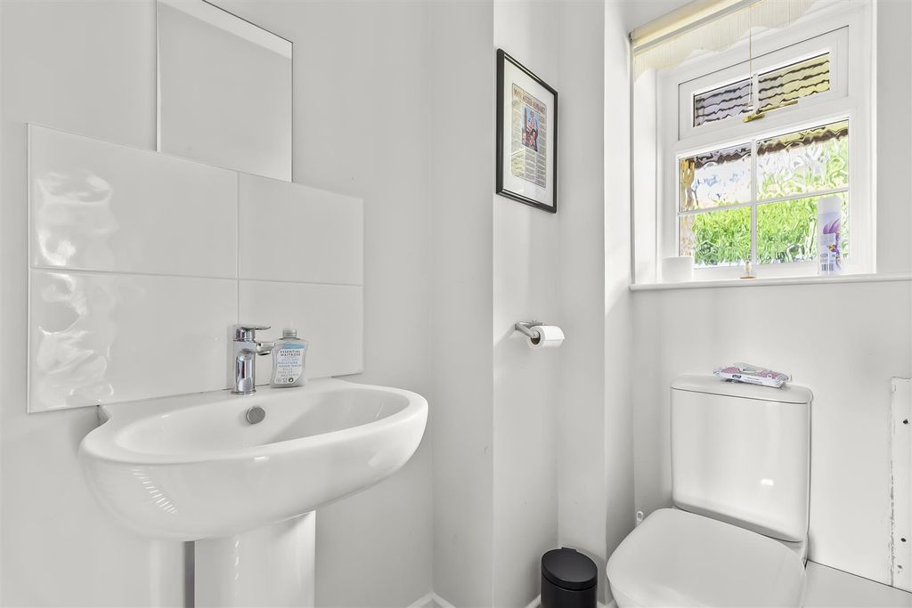 Additional image 18 of 4 bed detached house for saleWoodroyd Gardens, Ilkley LS29