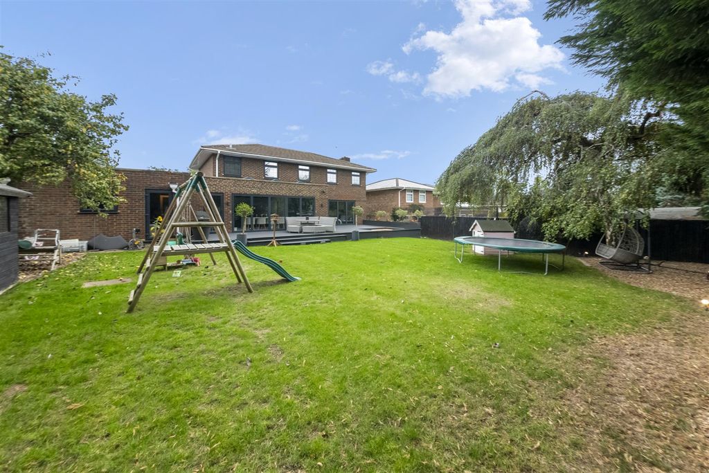 Additional image 27 of 4 bed detached house for salePotters Cross, Iver SL0