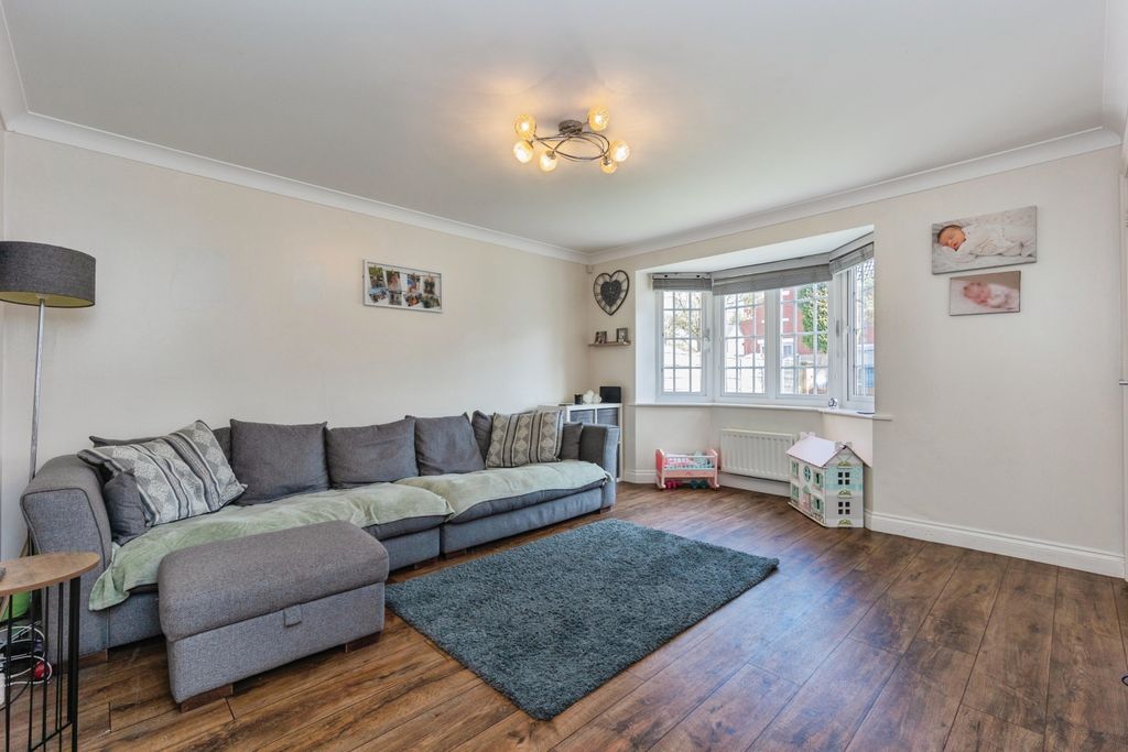 Additional image 3 of 4 bed detached house for saleFerndale, Hyde SK14